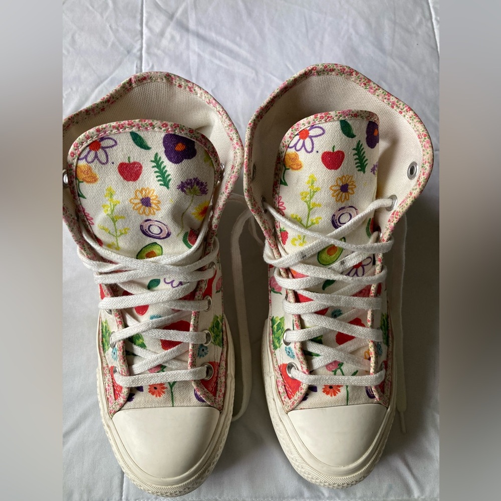 Converse White and Red High-Top Sneakers